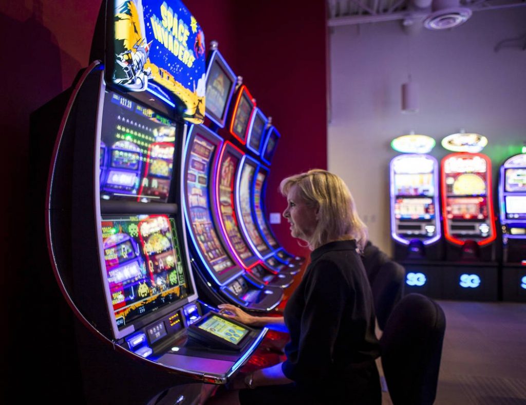 Bonuses of Live Slots Gambling